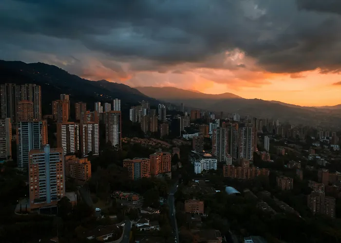 Diez Hotel Categoria Colombia Medellín