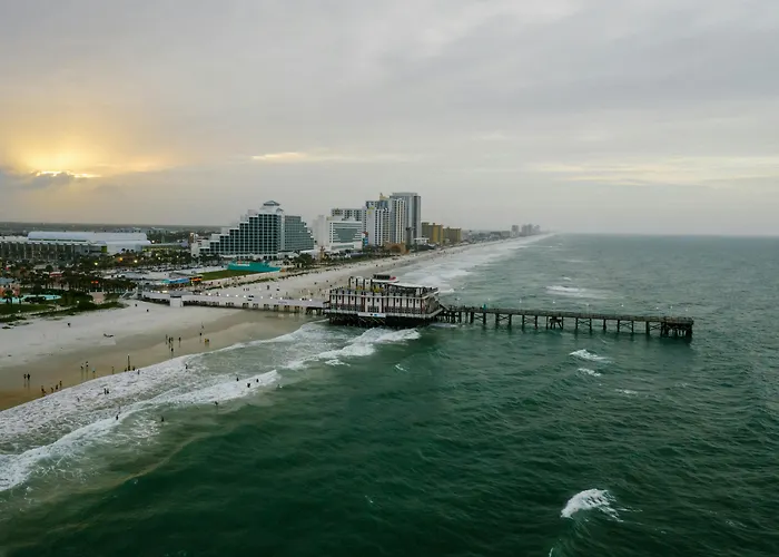 Holiday Inn Hotel & Suites Daytona Beach On The Ocean By Ihg
