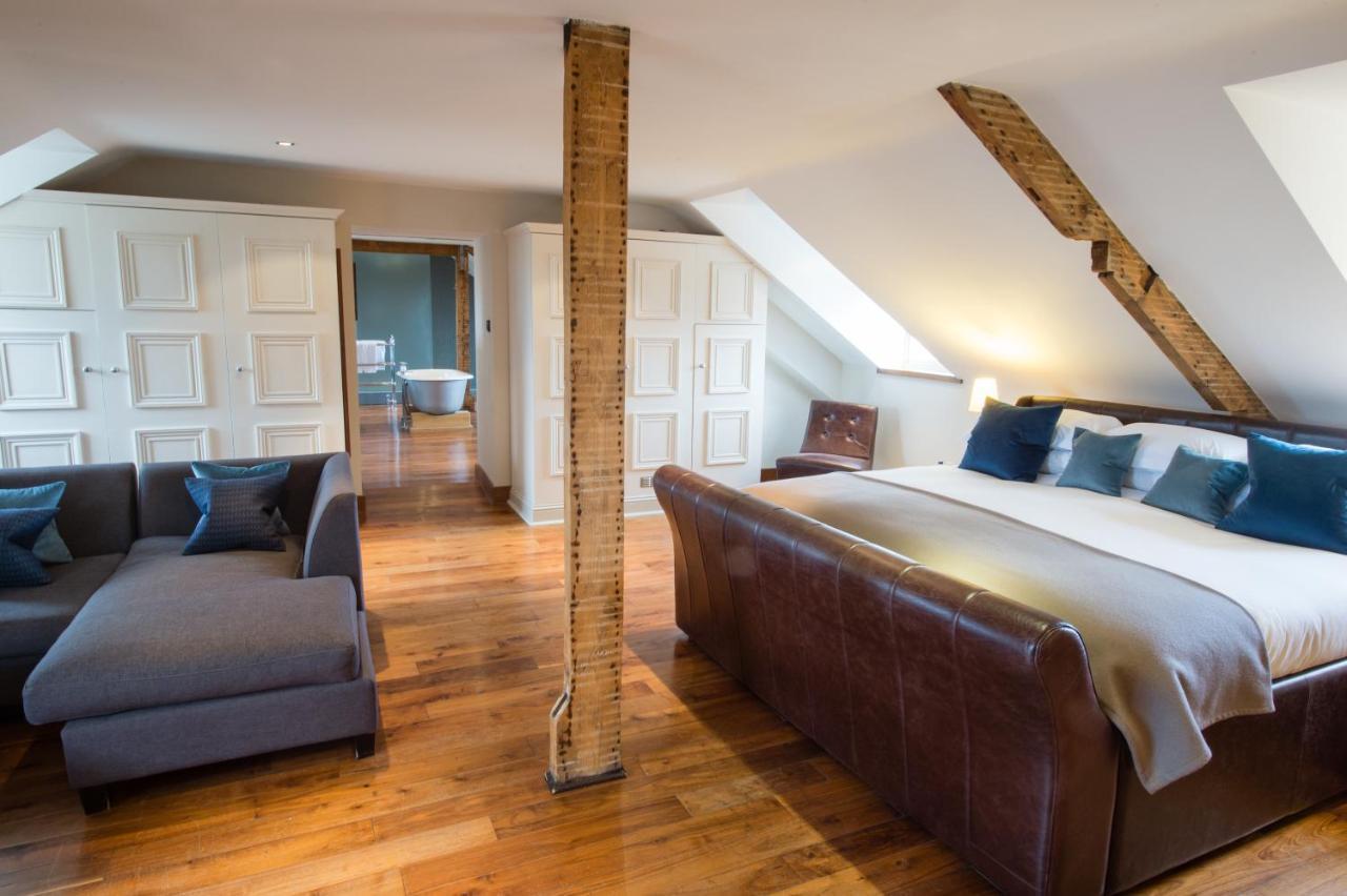 Signature Suite