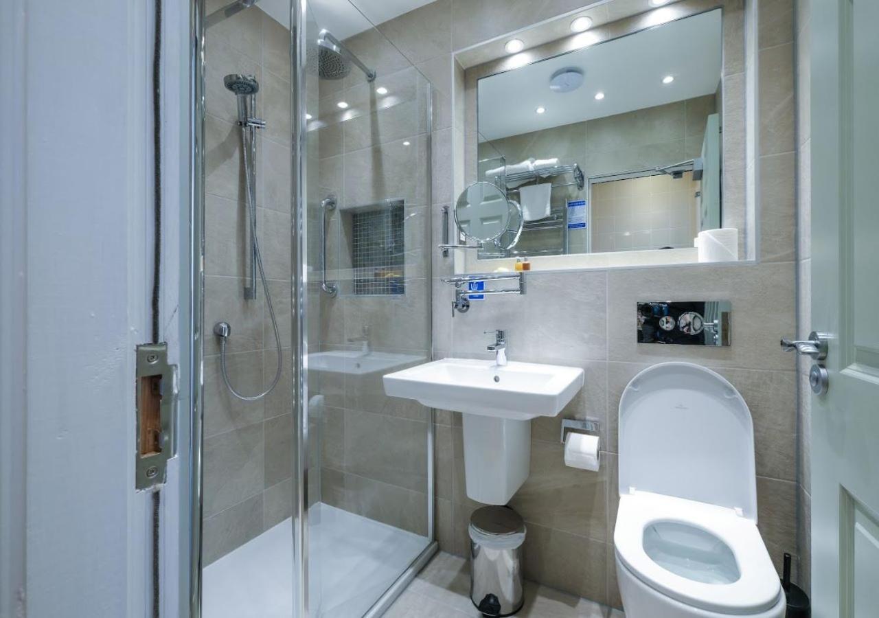 Small Single Room