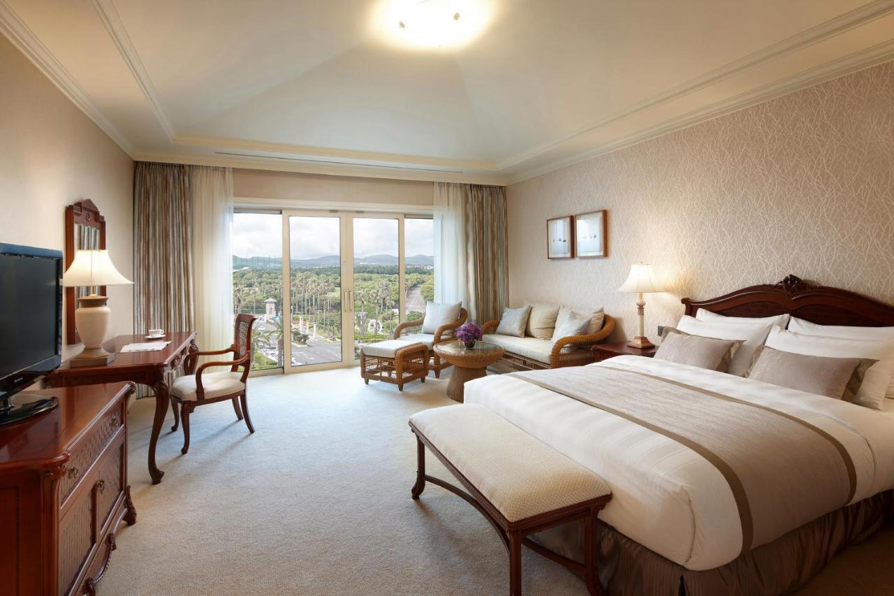 Deluxe Double Room Mountain View