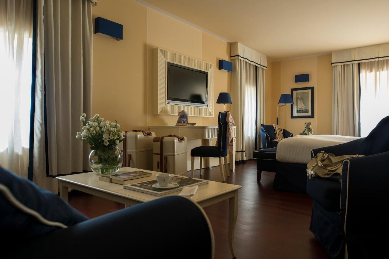 Deluxe Zimmer mit Kingsize-Bett oder 2 Einzelbetten