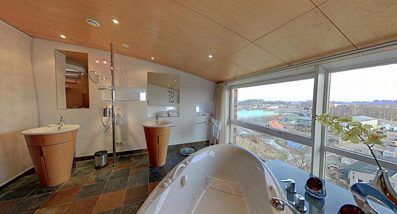 Deluxe Suite Sea View