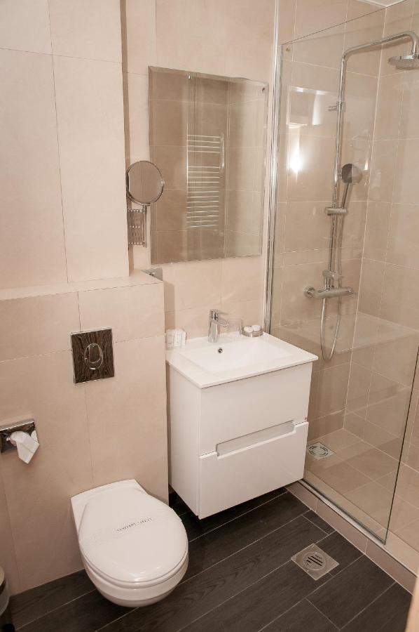 Standard Suite