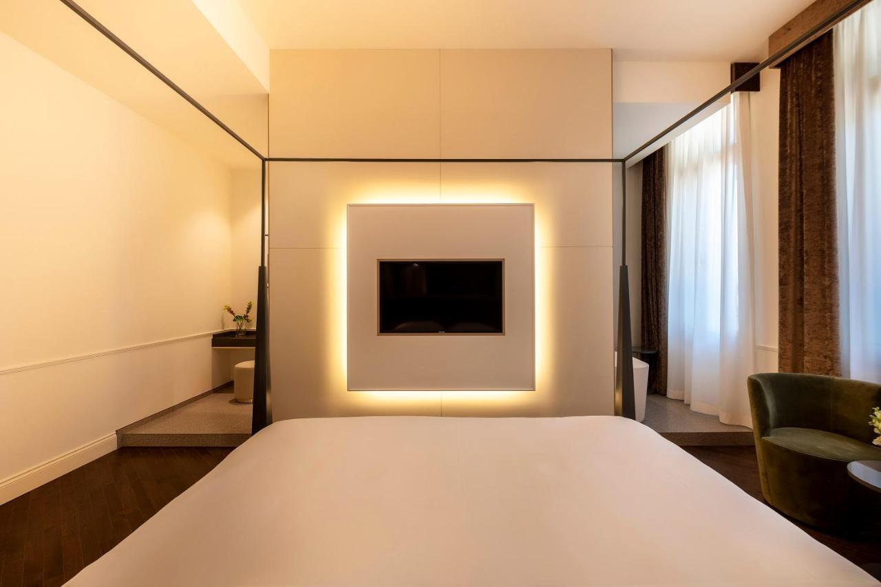 Executive Suite,1012376908:JPEG