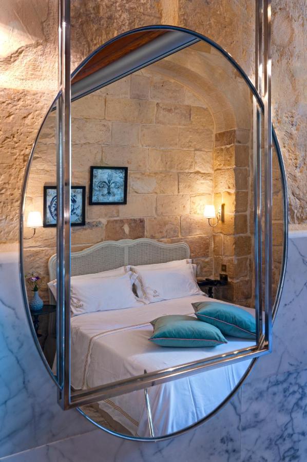 Queen Studio - Disability Access,1012923796:JPEG