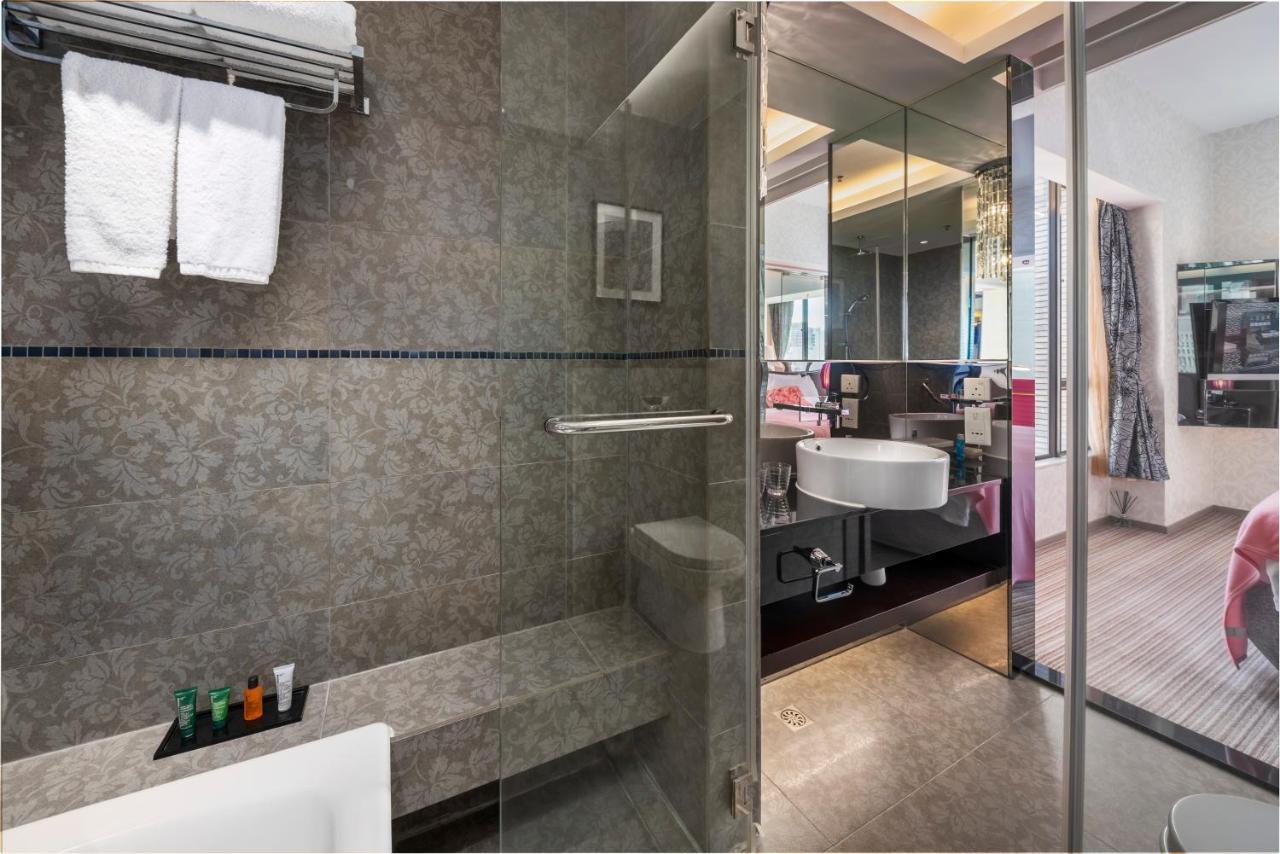 One-Bedroom Executive