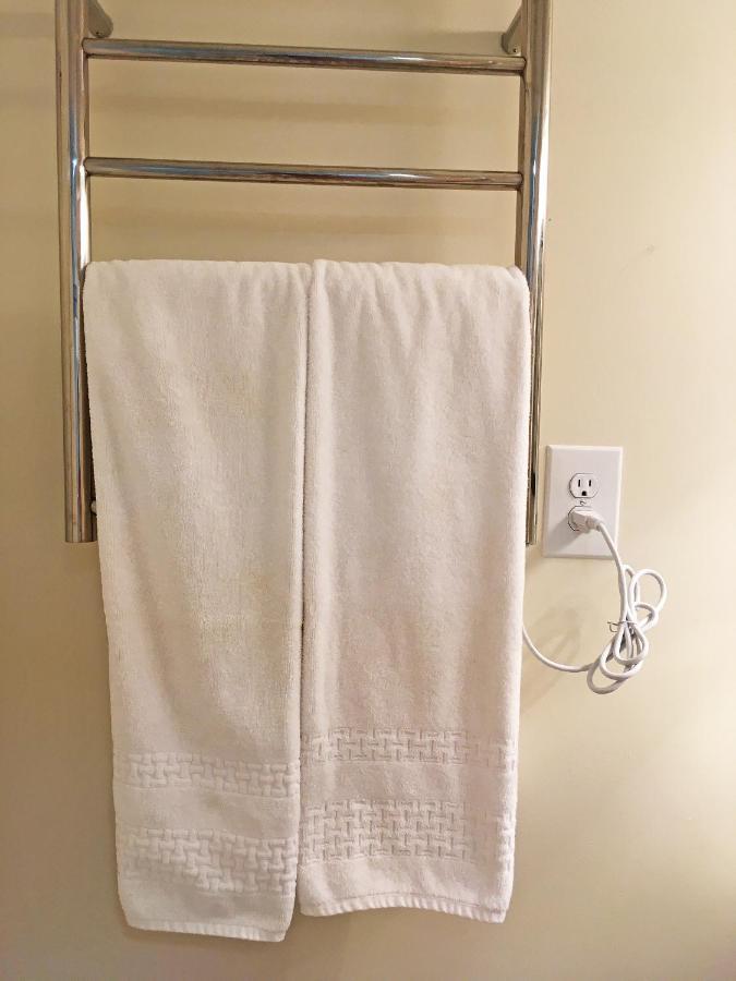 Luxury King Room 401