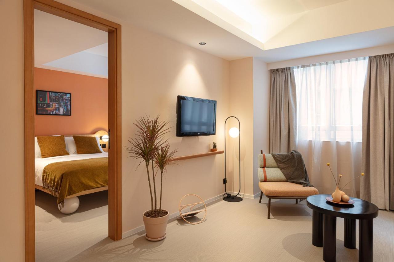 Magnolia Suite