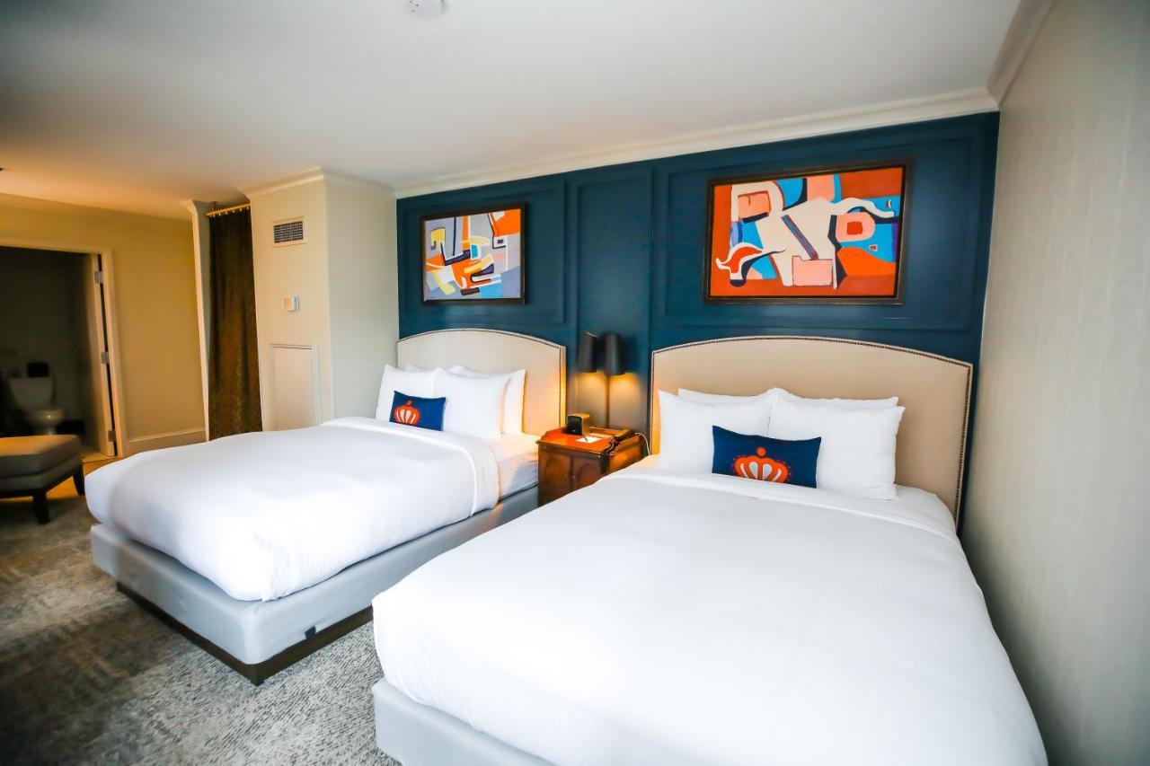 Queen Room with Two Queen Beds,1023121912:JPEG