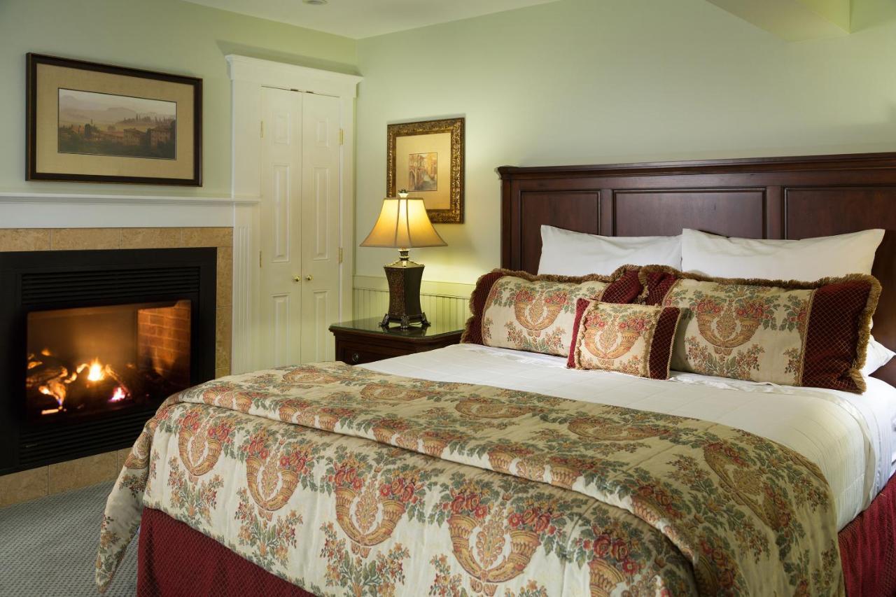 Waterview Grand Suite – ADA Accessible