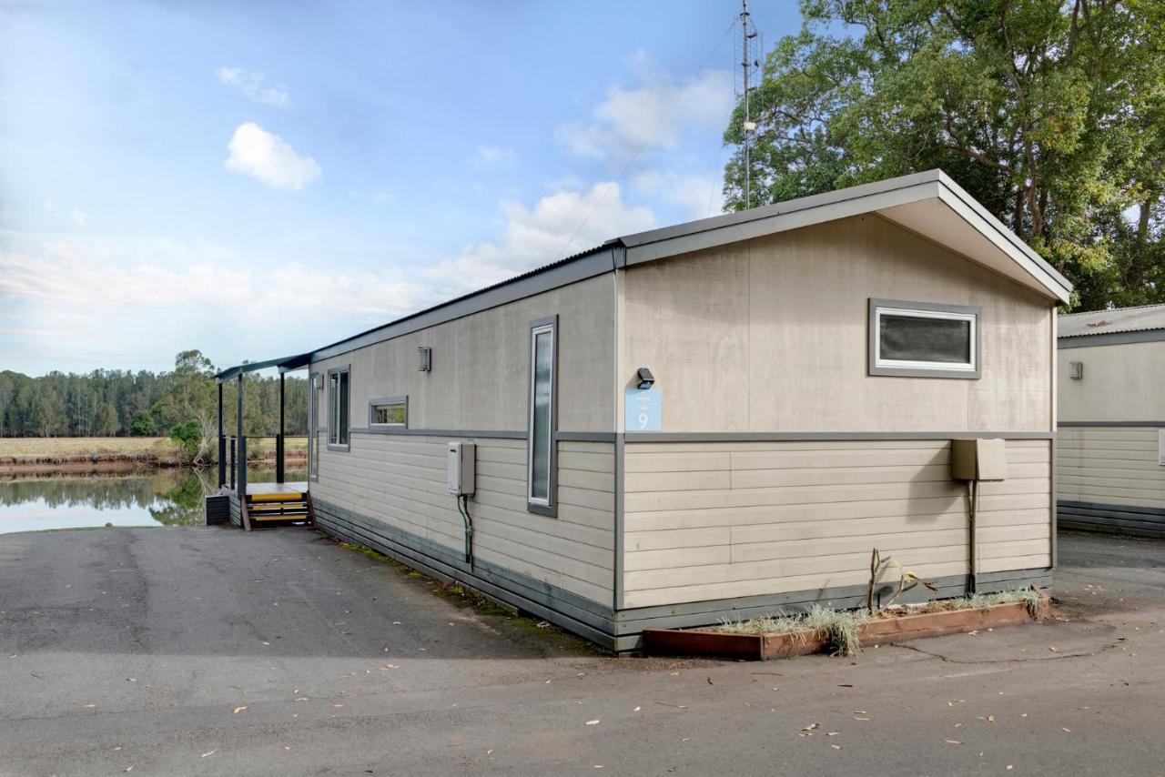 Deluxe 2 Bedroom Riverfront Cabin,1029616429:JPEG