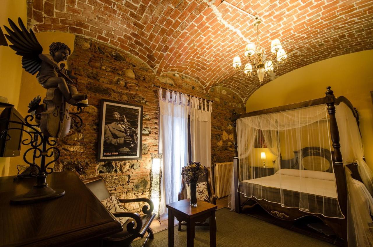 One-Bedroom Suite,1030721785:JPEG