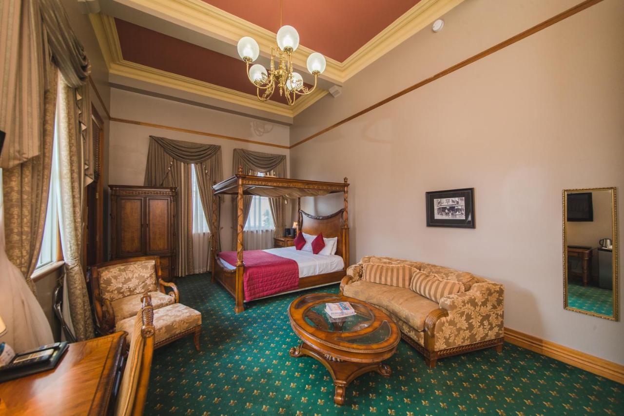 Superior Suite Spa Bath