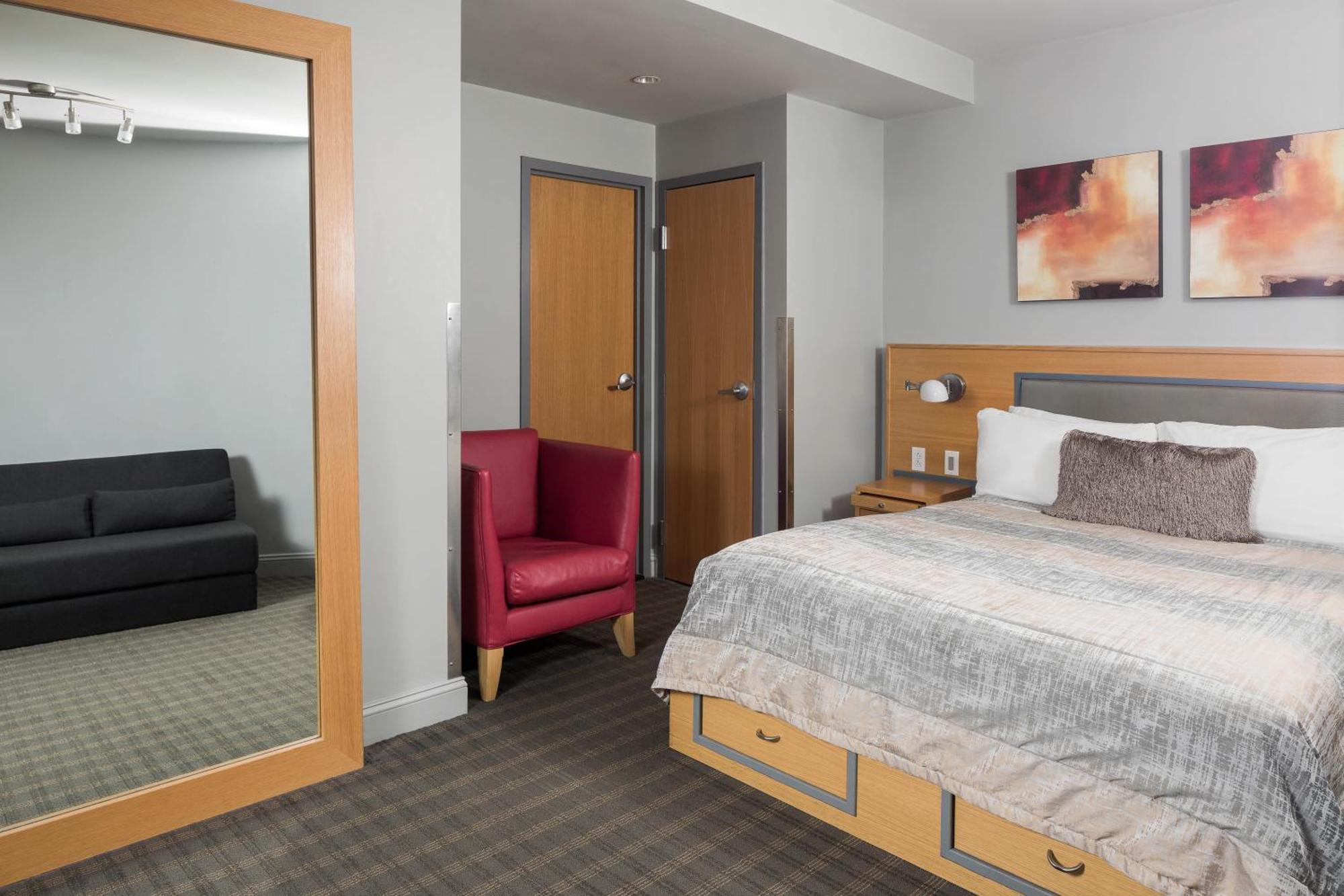 Queen Cabin (No Windows),1210263316:JPEG