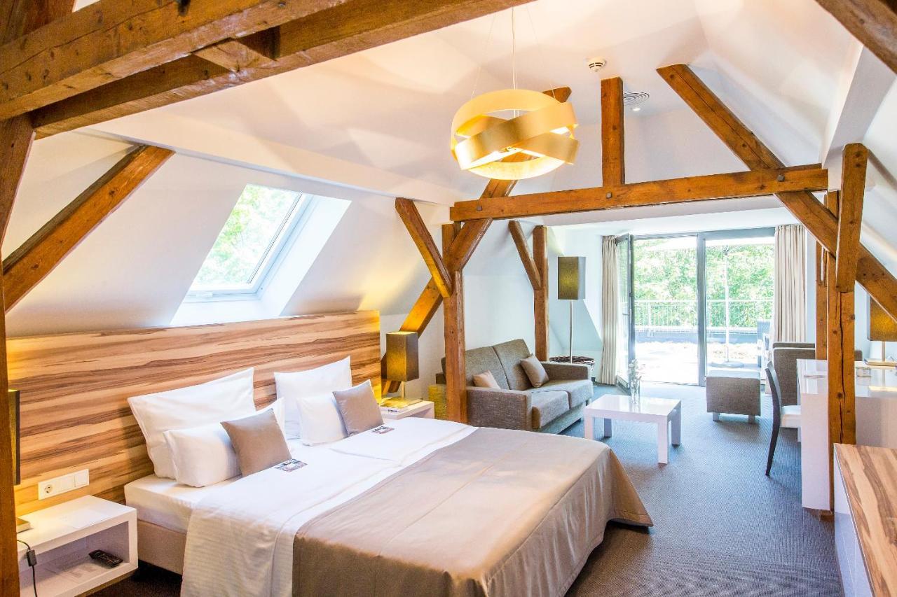 Suite Terrace,1037885146:JPEG