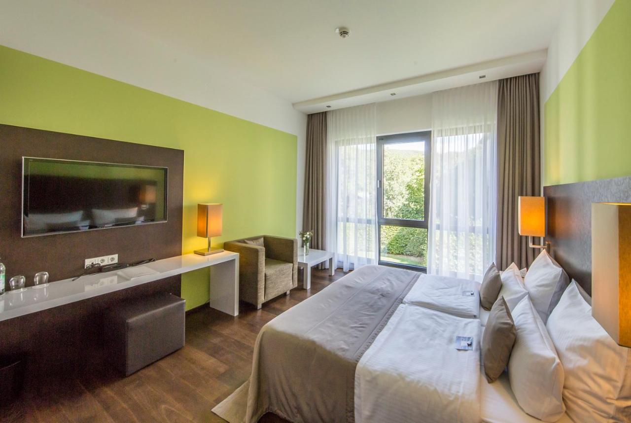 Standard Double Room,1037917726:JPEG