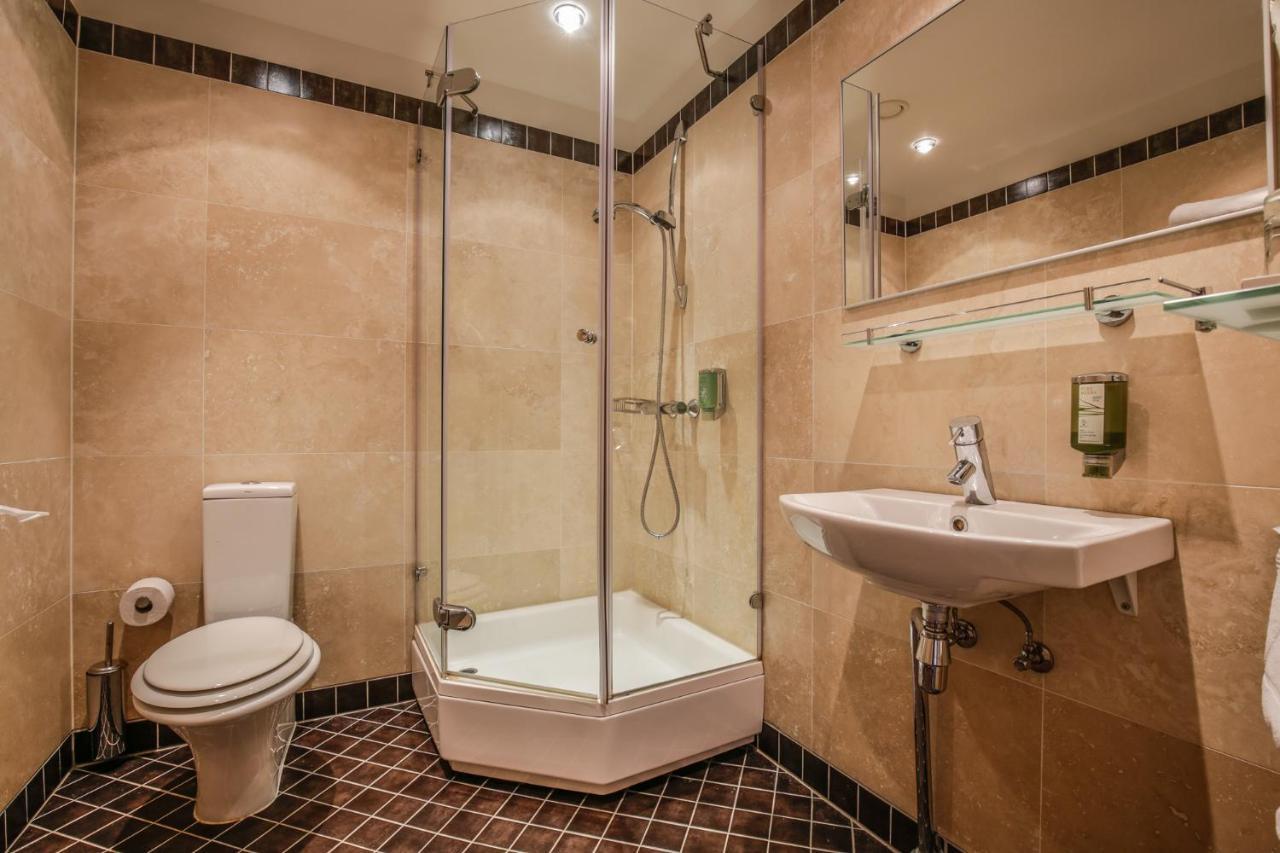 Standard Double or Twin Room visit to Sauna Center