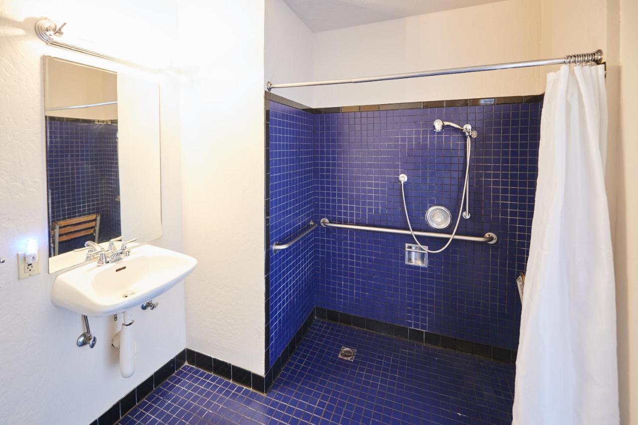 King Room - Disability Access,1210348114:JPEG