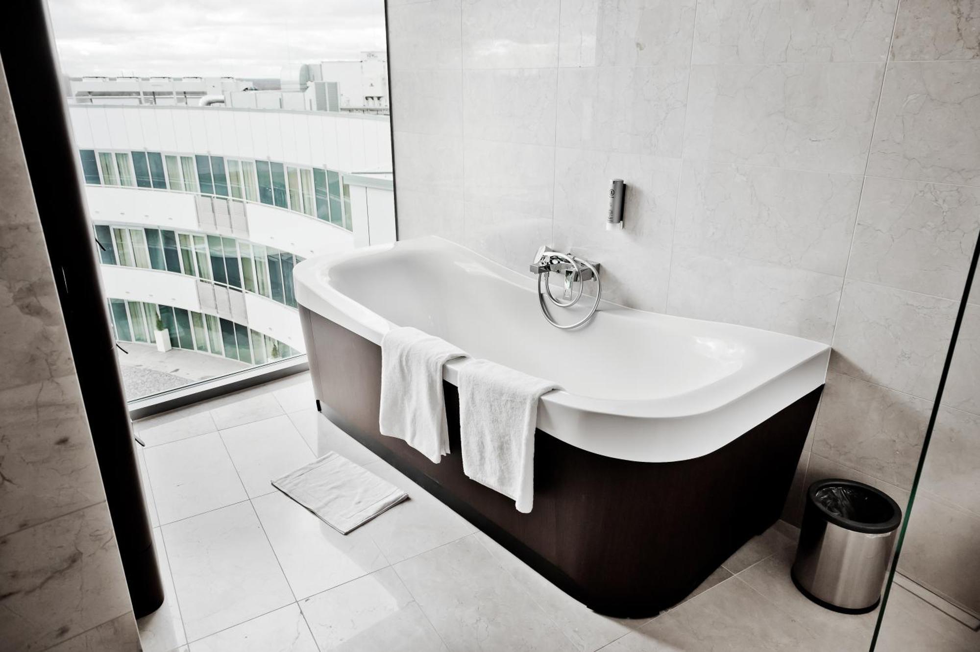 Luxury Apartment,324902605:JPEG