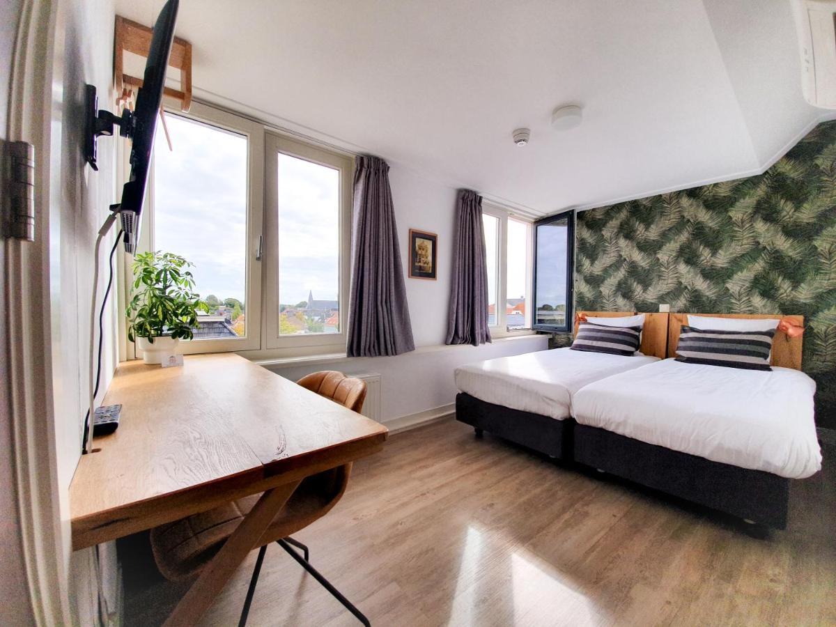 Standard Double Room,1068272155:JPEG