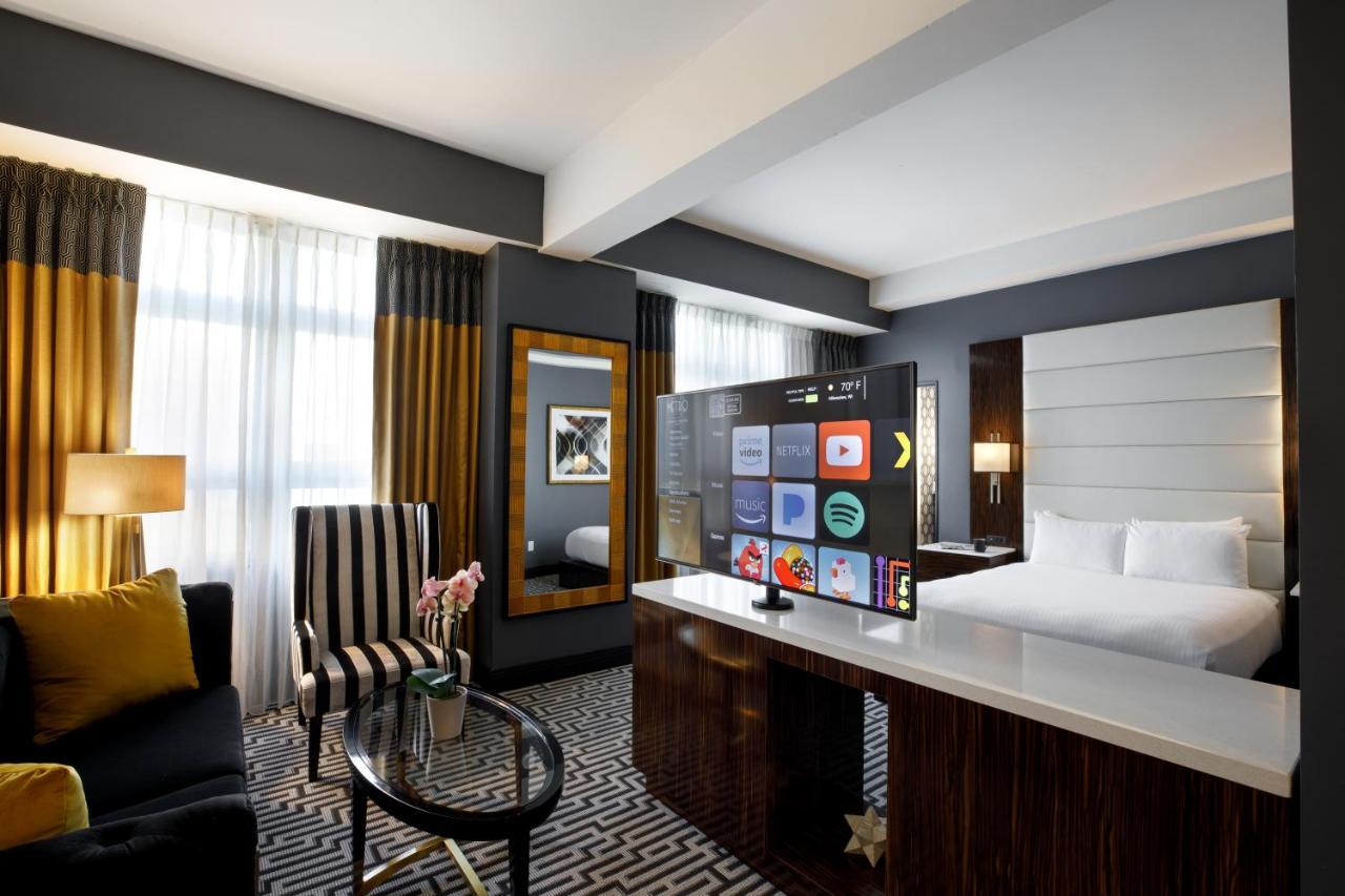 Guest room, 1 Queen, City view,1069678630:JPEG