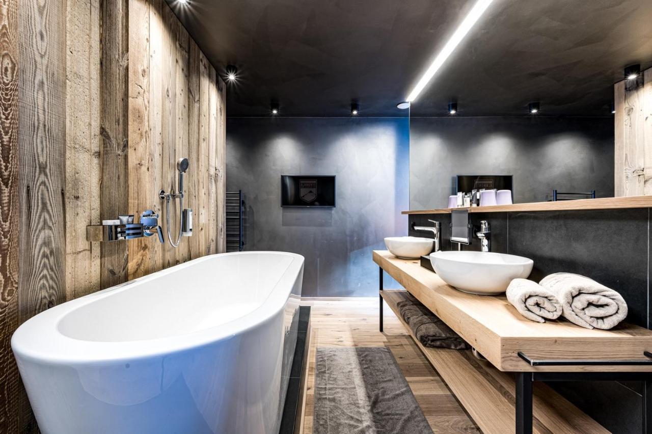 Premium Suite