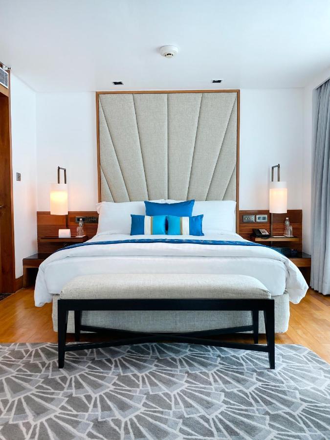 Classic King Room Bay View