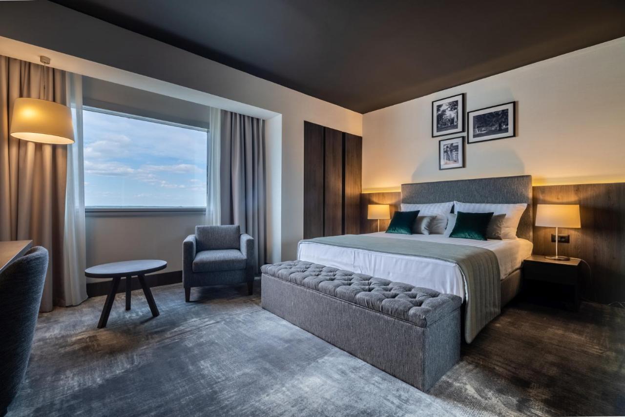 Double Room,1105765065:JPEG