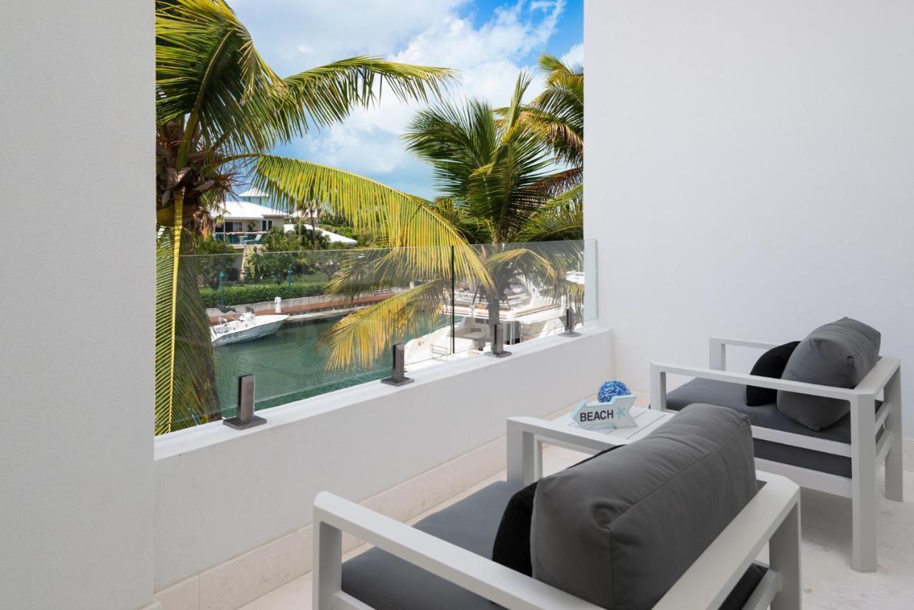 King Deluxe Marina View