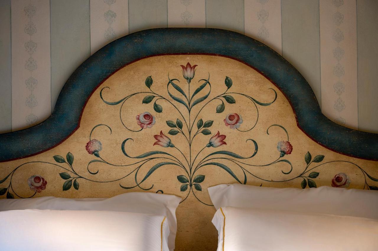 Economy Double or Twin Room,1104110970:JPEG