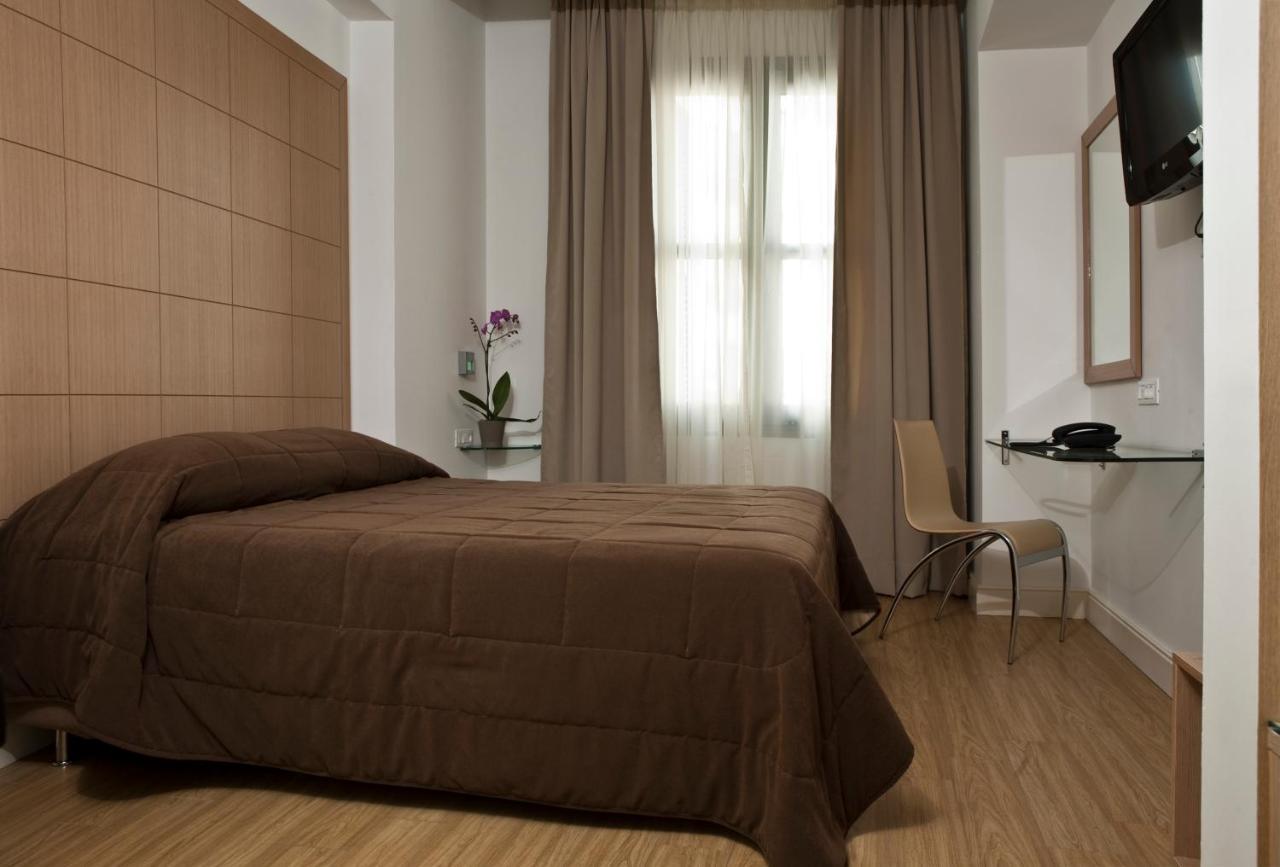 Single Room,1611069092:JPEG