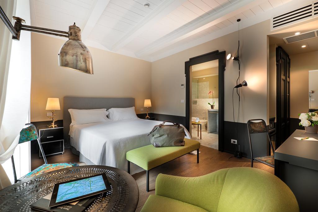 Superior Double or Twin Room Canal View