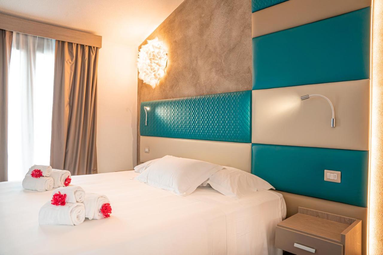 Deluxe Double or Twin Room Spa Bath