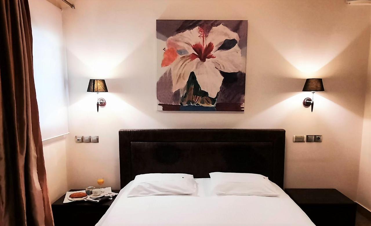 Economy Double Room Semi Basement