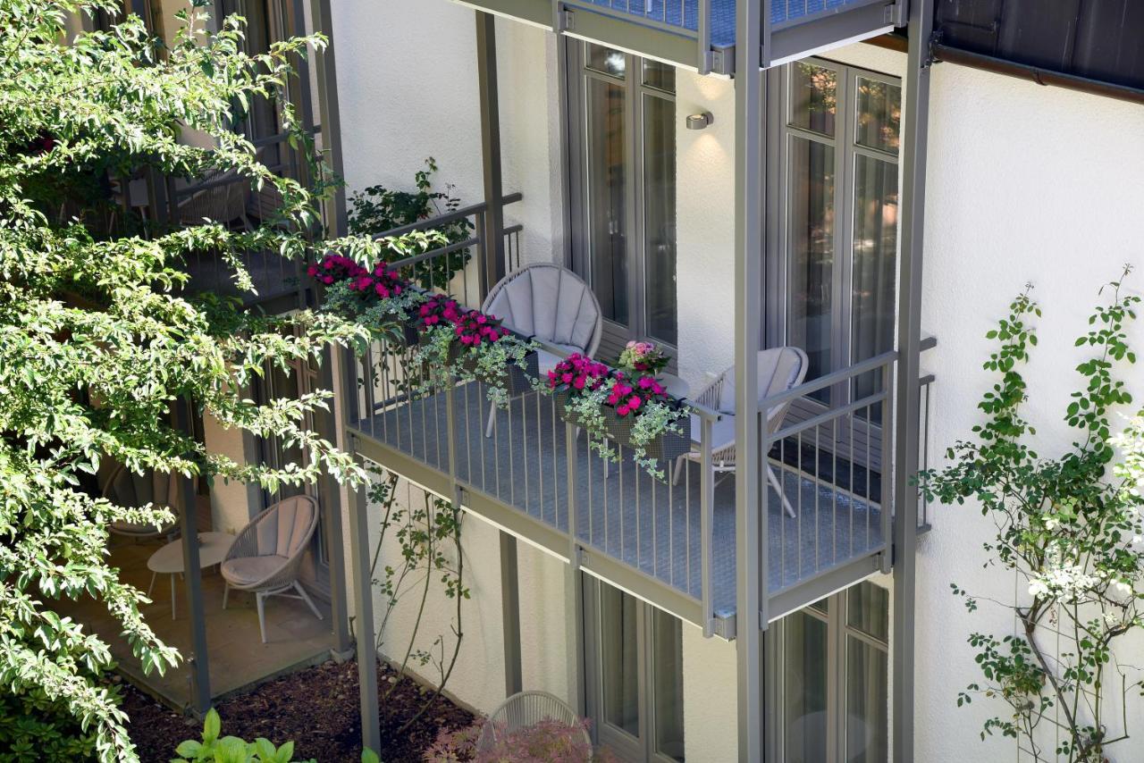 Deluxe Studio,1320082936:JPEG