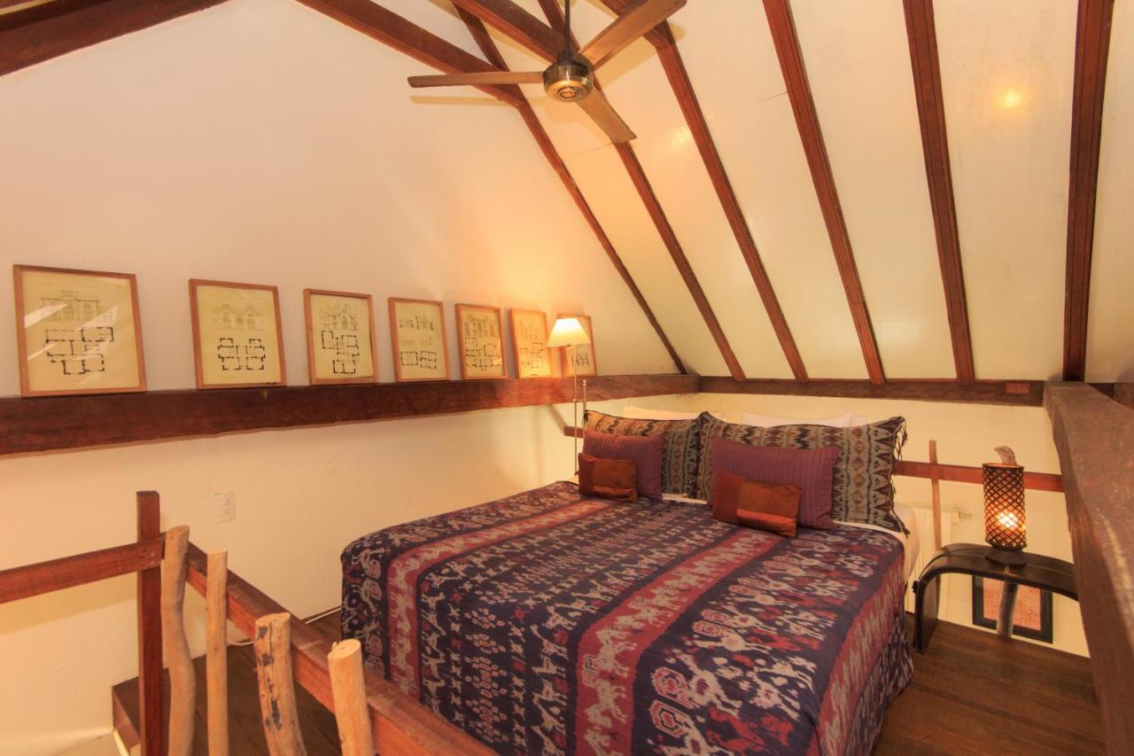 Suite,1277993776:JPEG