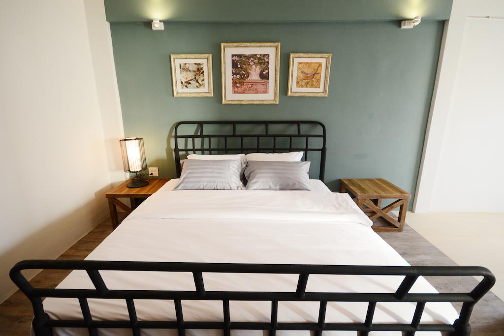 Double Room with Balcony,111880518:JPEG