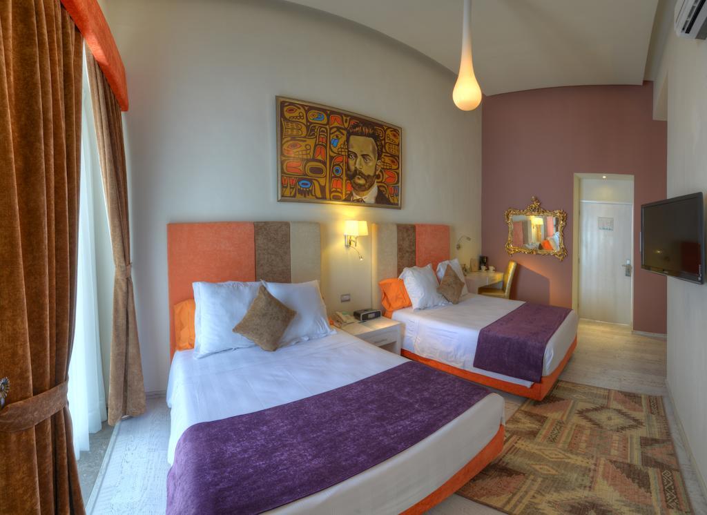 Standard Double Suite,1589325106:JPEG