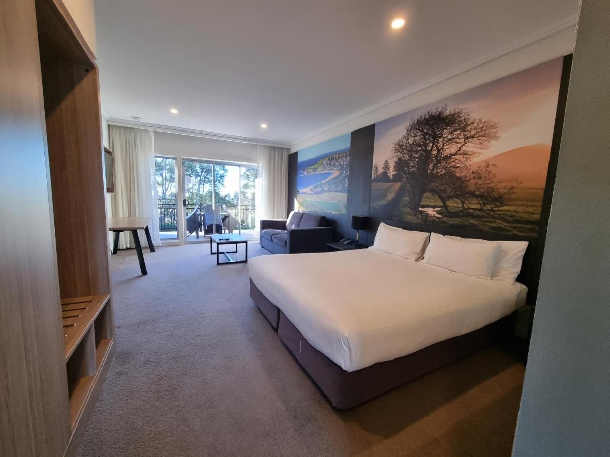 Superior King Room Balcony