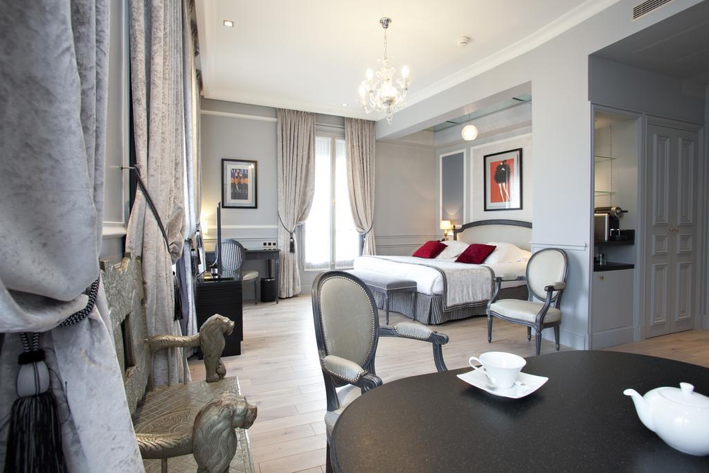 Prestige Suite