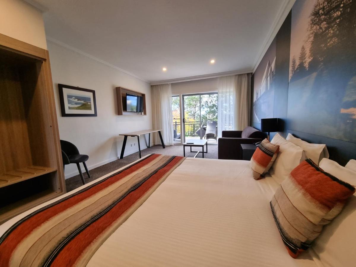 Superior King Room Balcony