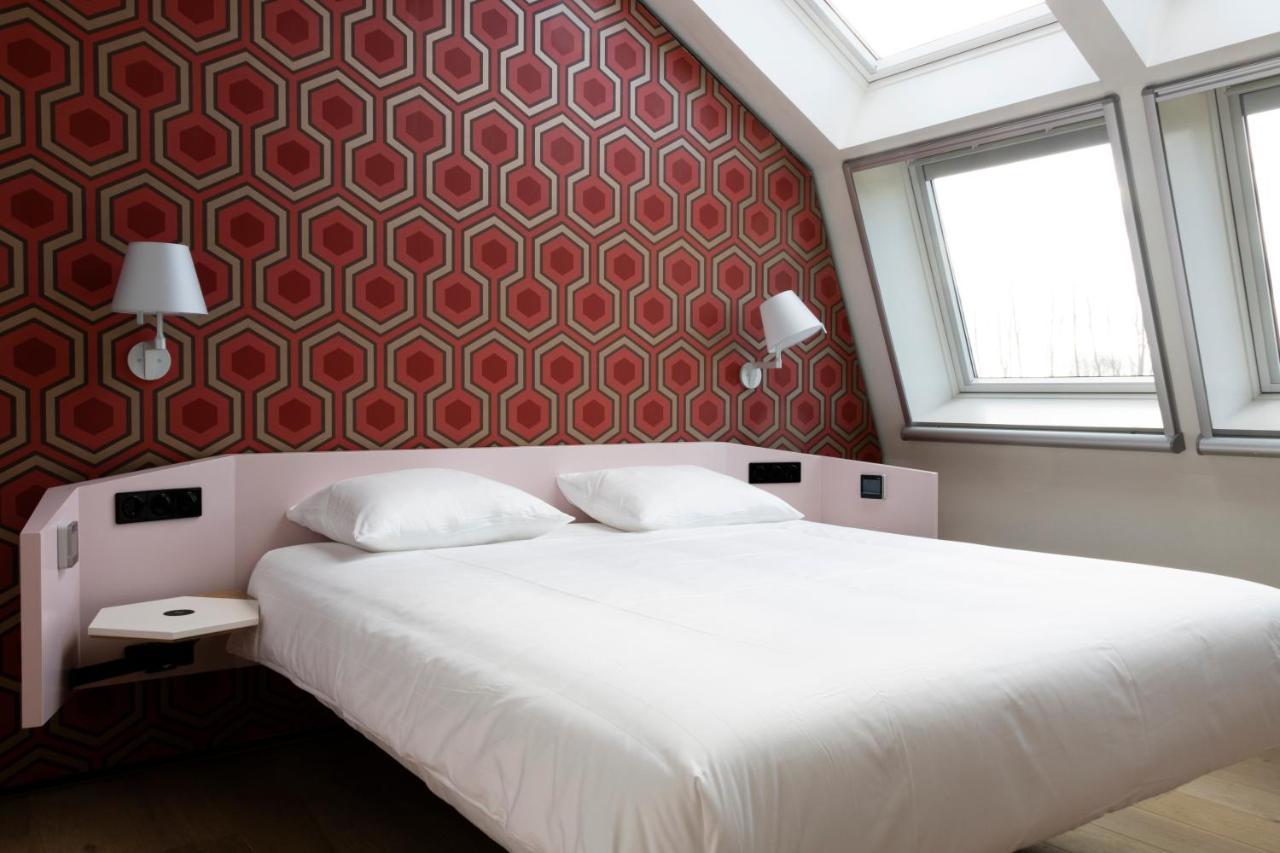 Deluxe Double Room Bath,1123326024:JPEG