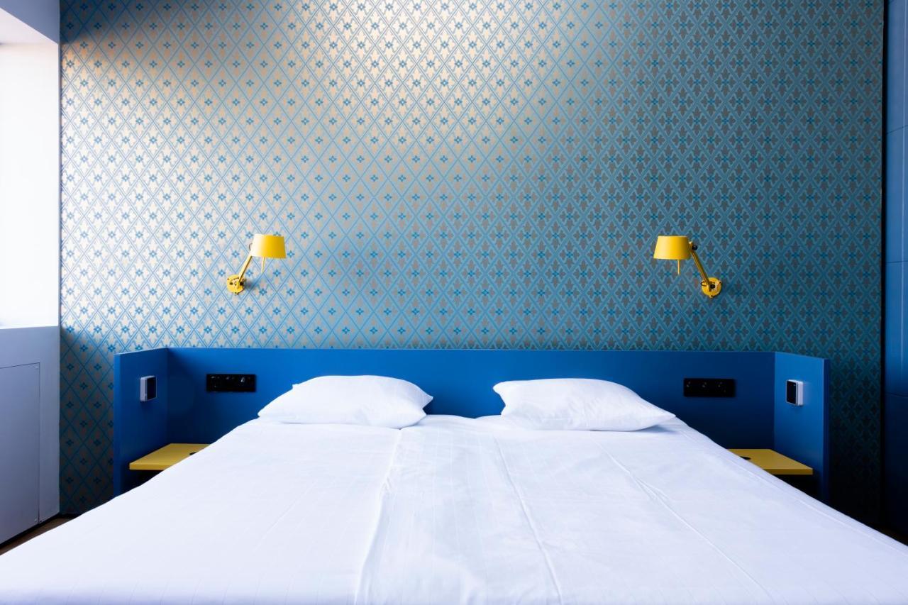 Deluxe Double Room Shower,1123339272:JPEG