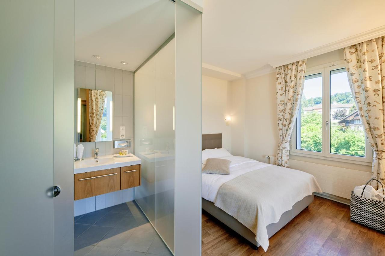 Comfort Grand-lit Double Room village view