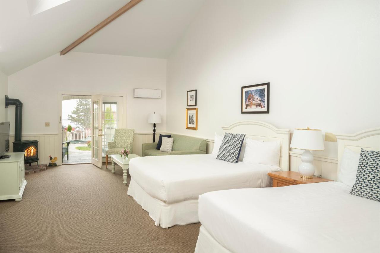 Woodlandview Lodge Room Two Queen Beds