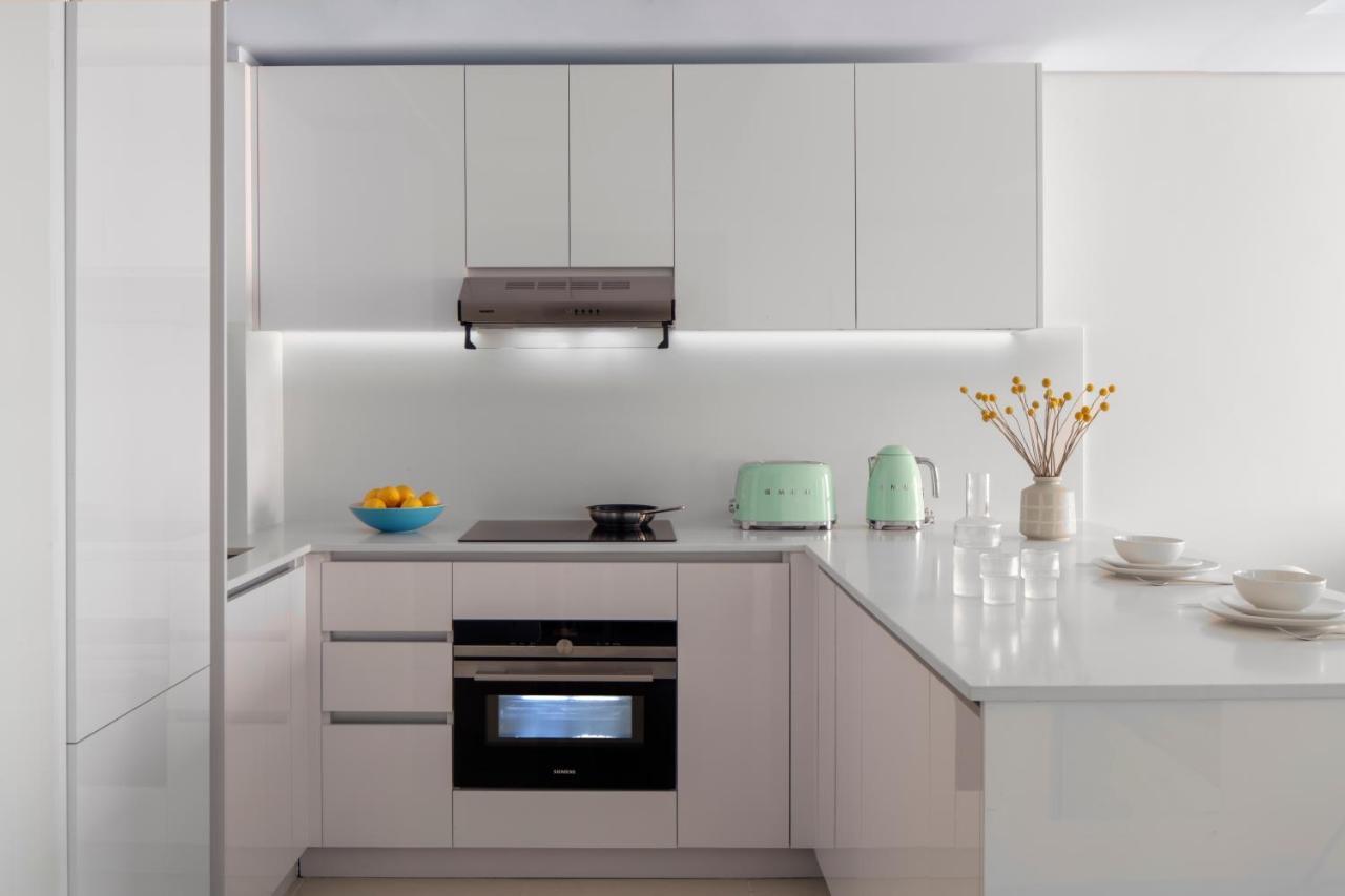 One-Bedroom Business Suite,1127964675:JPEG