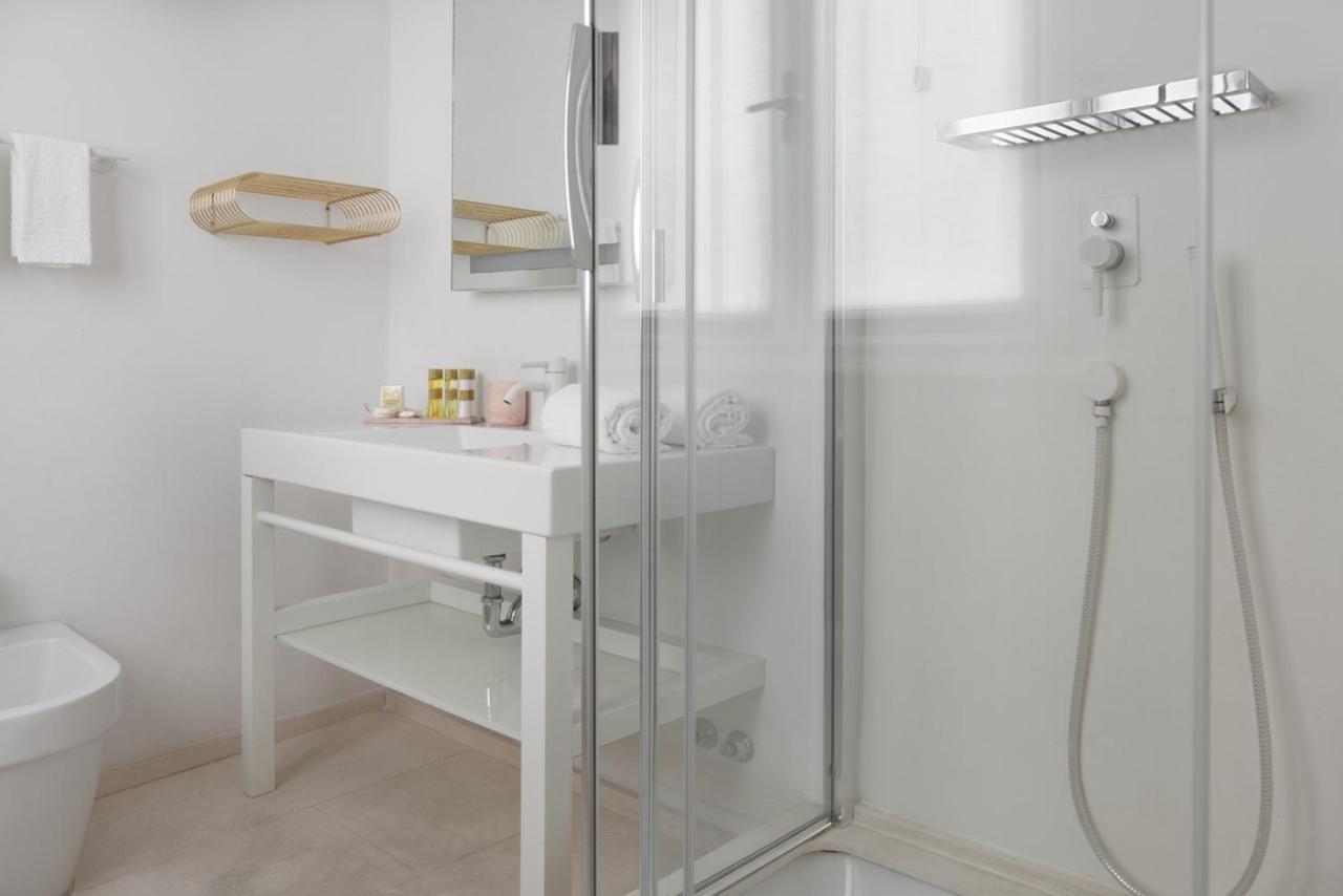 Double or Twin Room,1127082330:JPEG