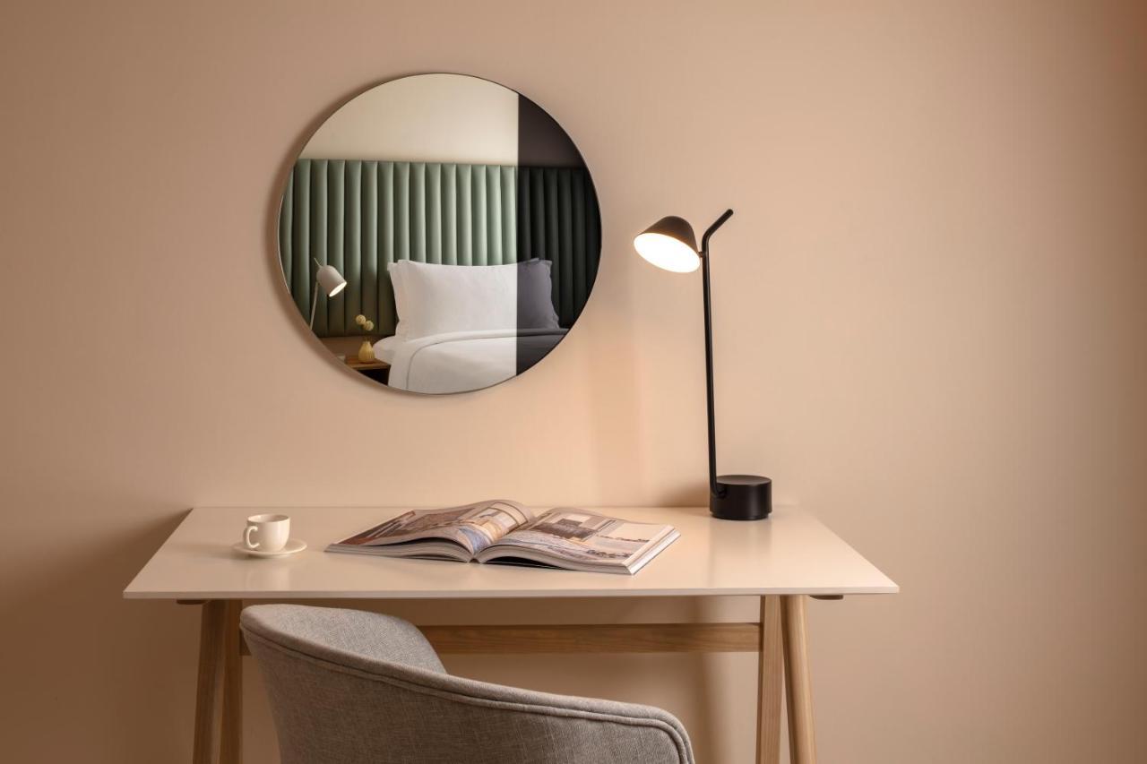 One-Bedroom King Suite - High Floor,1182054244:JPEG