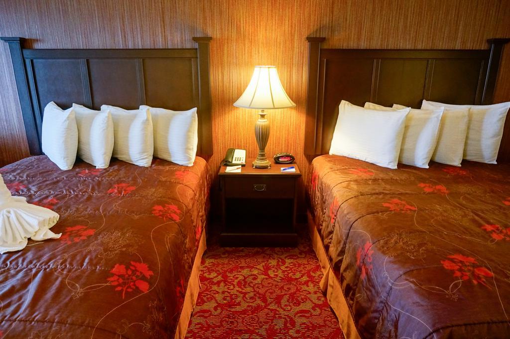 Queen Room Two Queen Beds